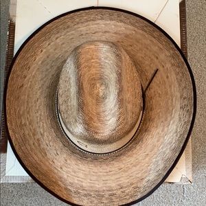 Men’s cowboy hat - size 7 3/8